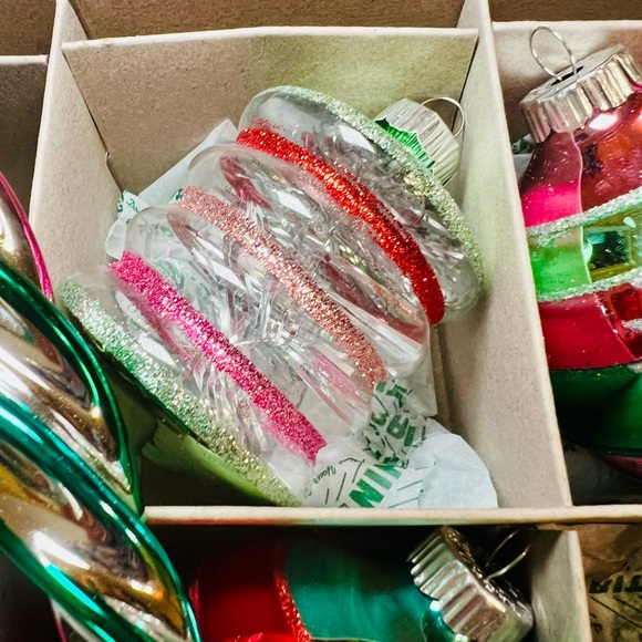 6 Radko Christmas Glass Ornaments Icicles Reflector Beehive Shape Tinsel Inside - Picture 9 of 13